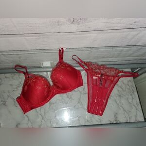NEW Victoria's secret set bra and panties set